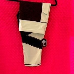 LuLaRoe Rise/Fearless Workout Leggings NWT